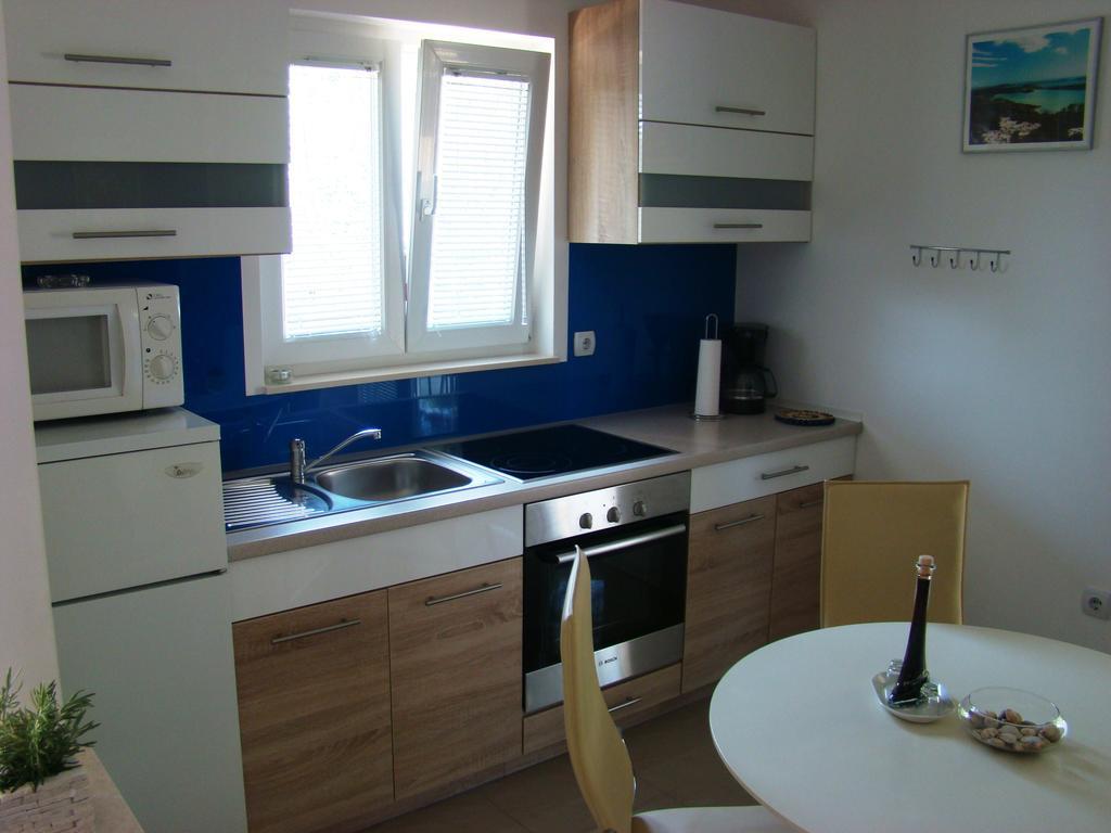 Apartments Pinus Pirovac Cameră foto